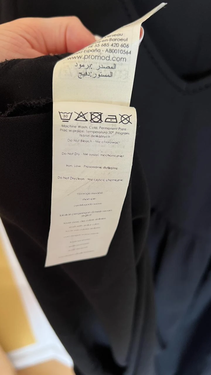Vestido fluido preto de mangas curtas - Tamanho 38 – photo 7